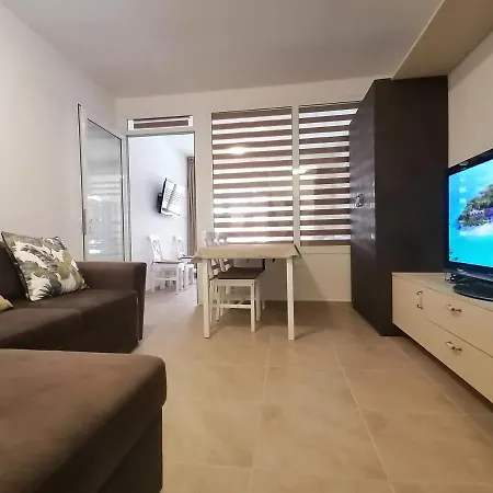 Belisima 204 B Apartment Ravda